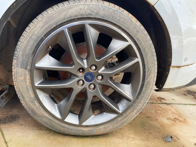 Despiece Ford Edge 2016