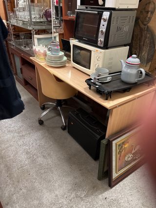 Escritorio madera y metal