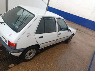 Peugeot 205 1996