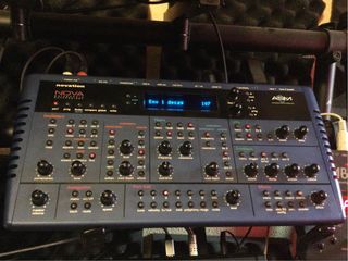 Novation Nova desktop Sintetizador Polifónico
