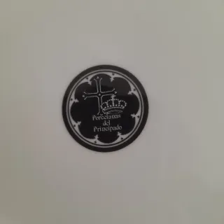 Vajilla Pelayo Porcelana Blanca y Dorada