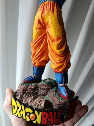 Figura Goku Super Saiyan Dragon Ball Z 33cm Anime