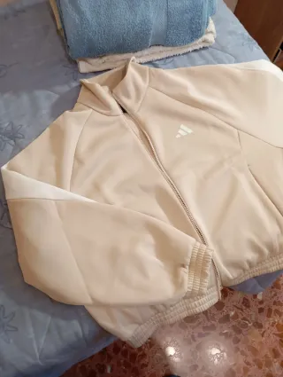 Sudadera Adidas Beige