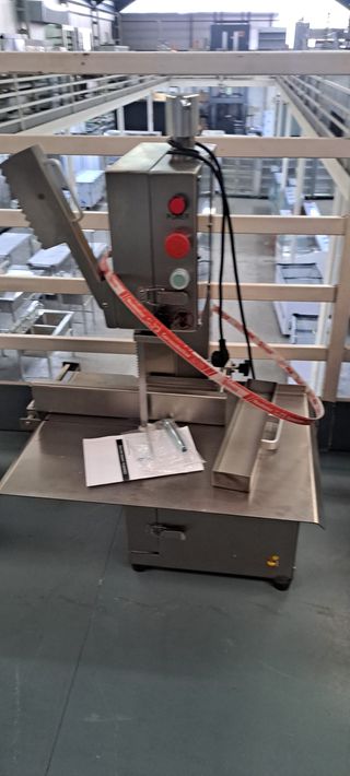 Sierra de huesos nueva con garantía