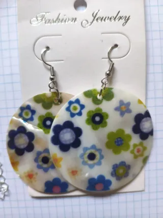 Rebajado. Lote de Joyería: Pendientes y Collar