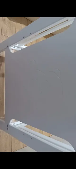 Cuna y colchón para bebé