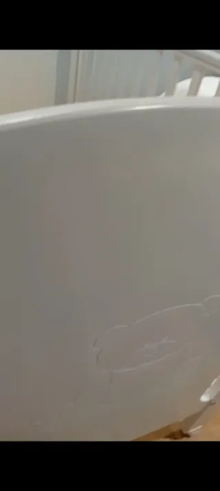 Cuna y colchón para bebé