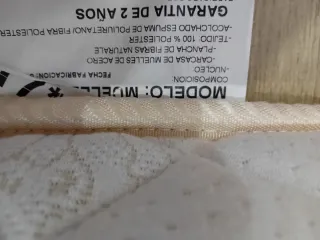 Cuna y colchón para bebé