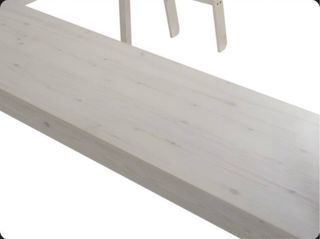 Cama alta individual de madera blanca