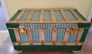 Baúl antiguo decorativo