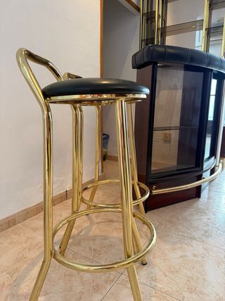 Mueble Barra Bar con Vidriera Negra y Dorada