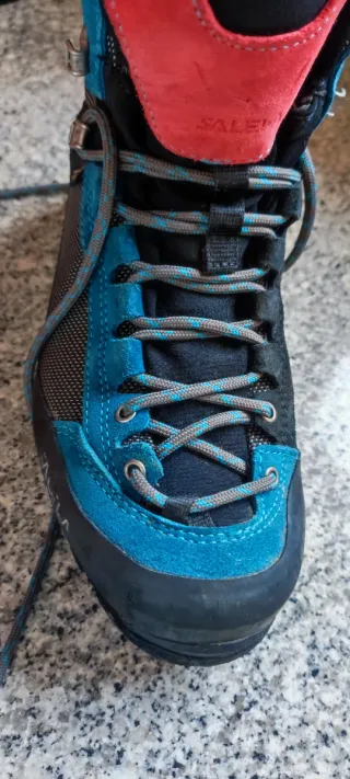 Bota Salewa WS CROW GRX Talla 37. Muy poco usadas.