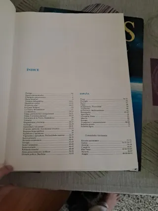 Lote de 2 libros Atlas de Geografía universal