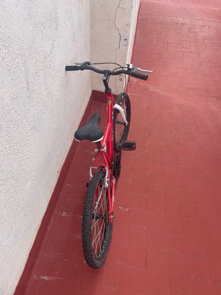 Bicicleta BMX Roja Infantil