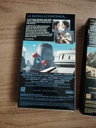 VHS Star Wars: El Imperio Contraataca y La Guerra