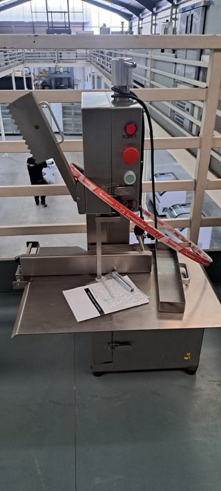 Sierra de Huesos Profesional NUEVA GARANTIA