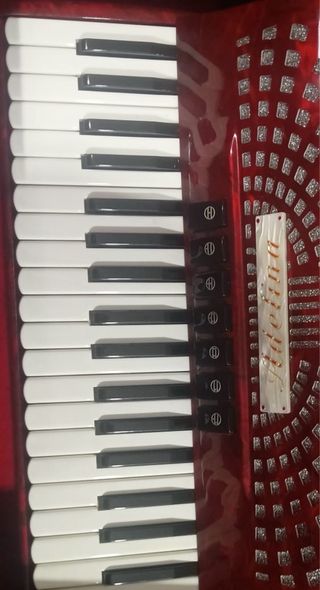 Fisarmonica Dino Baffetti rossa