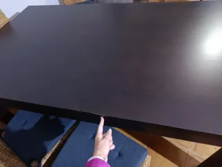 Conjunto mesa y sillas comedor madera y ratan