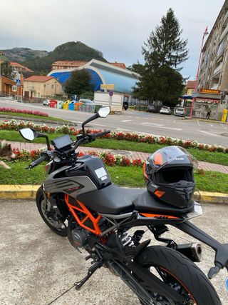 KTM Duke 125 2022 - CON SOLO 30.000 km CARNET B