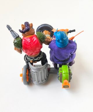 TORTUGAS NINJA MOTO SIDE-CAR BEBOP Y SHREDDER TMNT