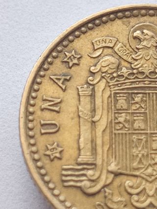 MONEDA 1 Pta. 1966*72 FRANCO"ERROR DE ACUÑACION"