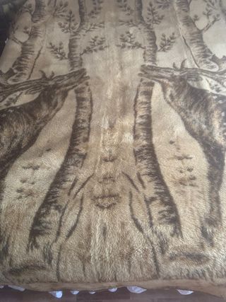 Manta Mora Beige y Marrón.