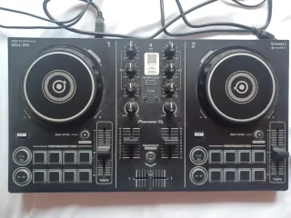 Controladora Pioneer DDJ-200 + Auriculares