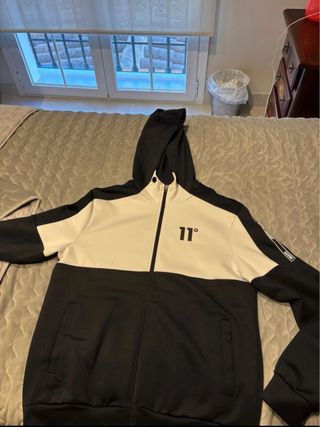 Sudadera 11 Degrees Negra