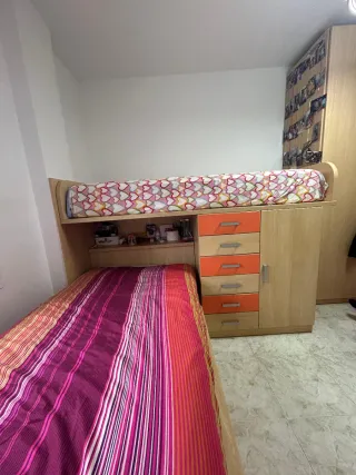 Litera y estructura de cama madera