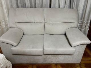 Sofá de 2 plazas beige