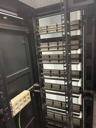 Armarios Rack por Cierre de Empresa