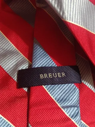 Corbata Breuer Rayas Rojas y Plateadas