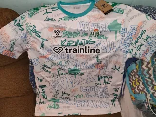 Camisola Betis Hummel Graffiti