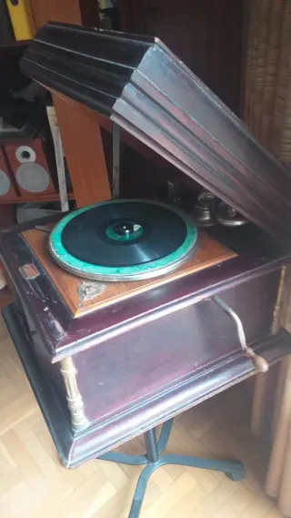 Tocadiscos Vintage Años 30