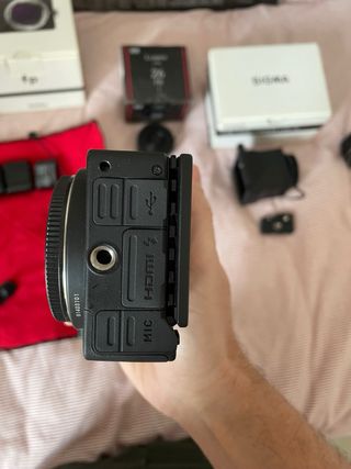 Sigma fp Cámara + Accesorios + Lente