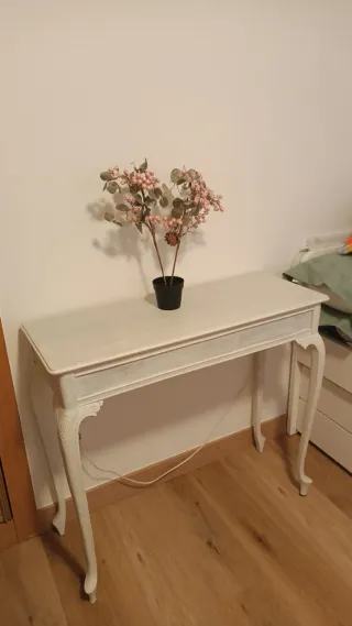Consola restaurada madera blanca