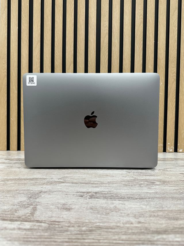 MacBook Air 13" 2019 i5 8gb 128gb SSD