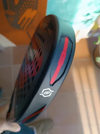 Pala de pádel Bullpadel Vertex 04