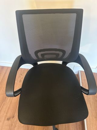Silla de oficina negra