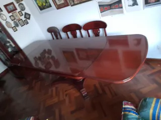 Mesa de comedor de madera extensible