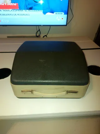 Máquina de escribir Adler vintage maletín