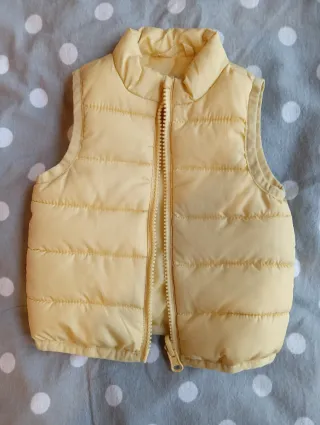 Chaleco bebé amarillo 62cm
