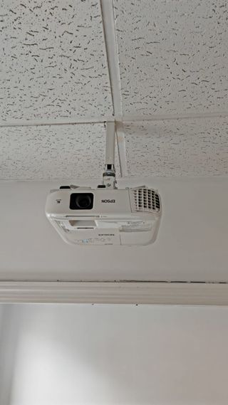 Proyector Epson EB-982W WXGA + Pantalla