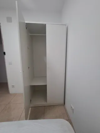 Se alquila habitación por EL MES DE FEBRERO