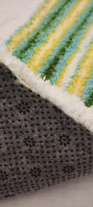 Tappeto tufting righe multicolore