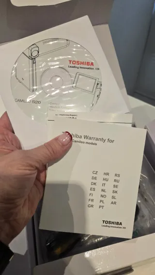 Cámara de vídeo Toshiba Camileo S20