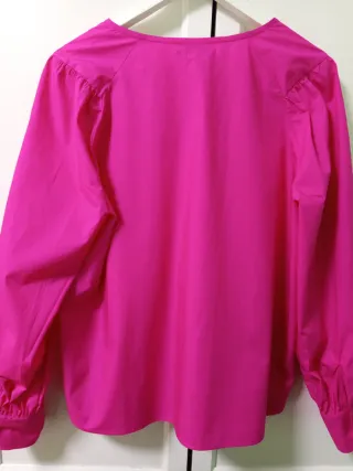 Blusa Roberto Verino fucsia escote V