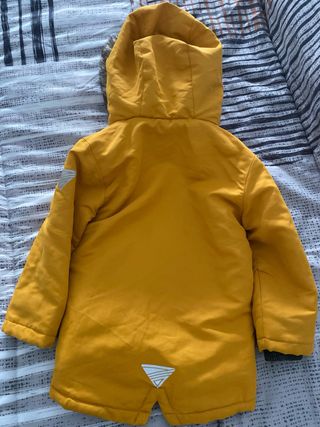 Chaqueta amarilla con capucha 24-36 meses
