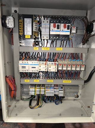 Curvadora AMOB MAH-120/3