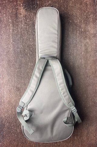 Taylor BT2e Baby Taylor Caoba Maciza + Funda